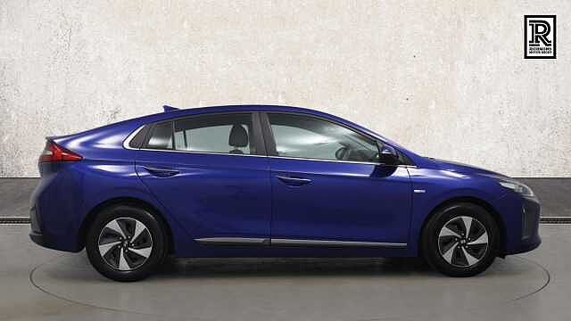 Hyundai IONIQ 1.6 h-GDi GPF Premium Hatchback 5dr Petrol Hybrid DCT Euro 6 (s/s) (141 ps) Blue