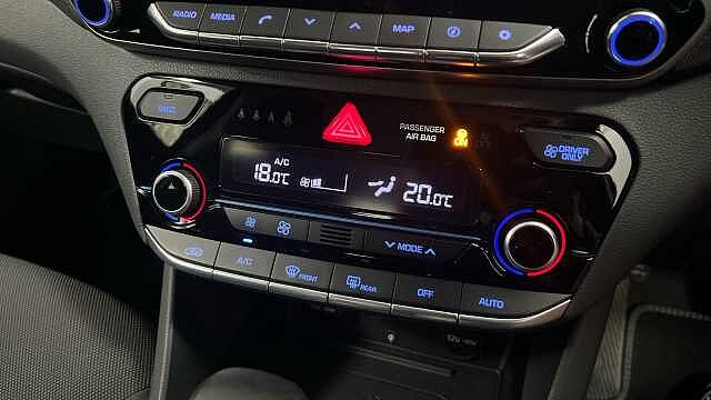 Hyundai IONIQ 1.6 h-GDi GPF Premium Hatchback 5dr Petrol Hybrid DCT Euro 6 (s/s) (141 ps) Blue