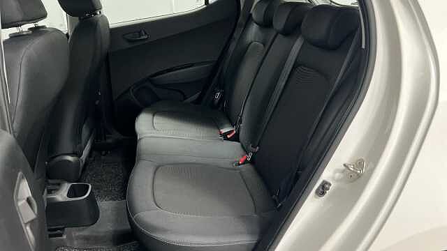 Hyundai i10 1.0 SE Hatchback 5dr Petrol Manual Euro 6 (67 ps)