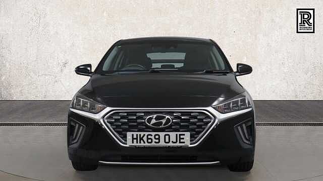 Hyundai IONIQ 1.6 h-GDi 1st Edition Hatchback 5dr Petrol Hybrid DCT Euro 6 (s/s) (141 ps) Black