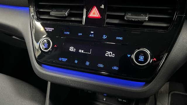 Hyundai IONIQ 1.6 h-GDi 1st Edition Hatchback 5dr Petrol Hybrid DCT Euro 6 (s/s) (141 ps) Black