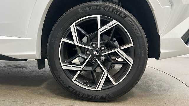 Hyundai TUCSON 1.6 T-GDi N Line SUV 5dr Petrol Hybrid Auto Euro 6 (s/s) (215 ps)