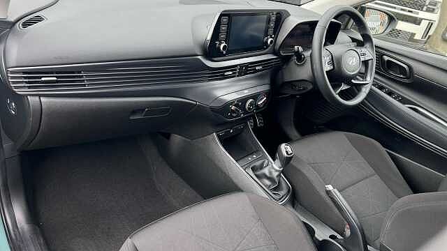 Hyundai BAYON 1.0 T-GDi MHEV SE Connect SUV 5dr Petrol Hybrid Manual Euro 6 (s/s) (100 ps) Mangrove Green