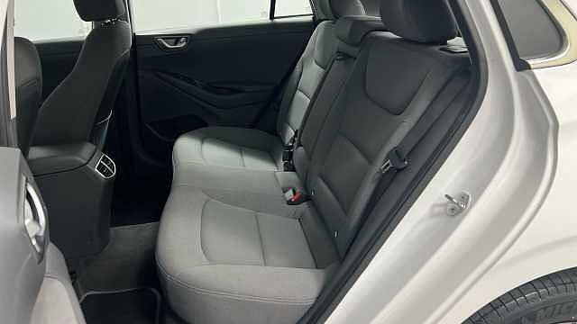 Hyundai IONIQ 38.3kWh Premium Hatchback 5dr Electric Auto (136 ps)
