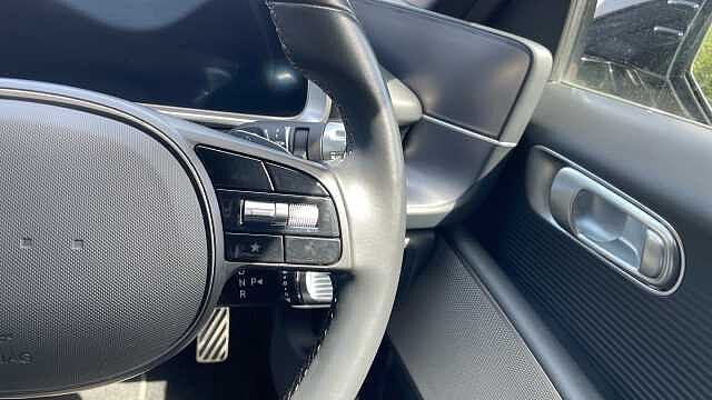 Hyundai IONIQ 6 77.4kWh Premium Saloon 4dr Electric Auto (228 ps)