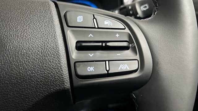 Hyundai i10 1.2 Premium Hatchback 5dr Petrol Auto Euro 6 (s/s) (79 ps)
