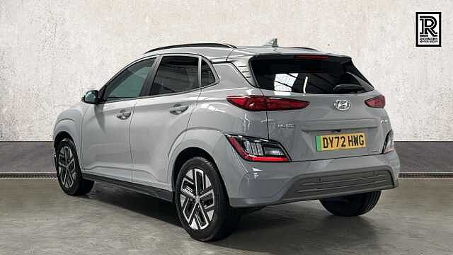 Hyundai KONA 64kWh Premium SUV 5dr Electric Auto (10.5kW Charger) (204 ps)