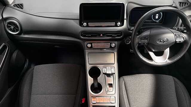 Hyundai KONA 64kWh Premium SUV 5dr Electric Auto (10.5kW Charger) (204 ps)