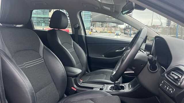 Hyundai i30 1.0 T-GDi MHEV Premium Hatchback 5dr Petrol Hybrid Manual Euro 6 (s/s) (120 ps)