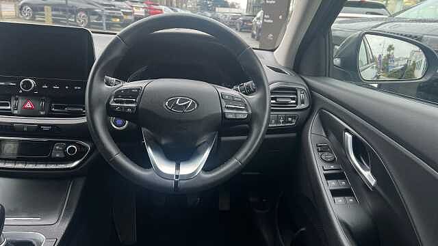 Hyundai i30 1.0 T-GDi MHEV Premium Hatchback 5dr Petrol Hybrid Manual Euro 6 (s/s) (120 ps)