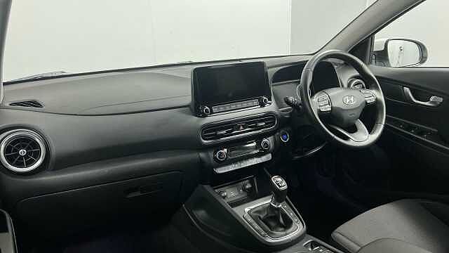 Hyundai KONA 1.0 T-GDi MHEV Premium SUV 5dr Petrol Hybrid Manual Euro 6 (s/s) (120 ps)