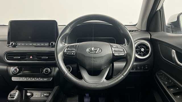 Hyundai KONA 1.0 T-GDi MHEV Premium SUV 5dr Petrol Hybrid Manual Euro 6 (s/s) (120 ps)