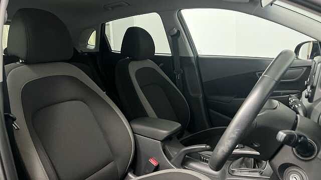Hyundai KONA 1.0 T-GDi Play SUV 5dr Petrol Manual Euro 6 (s/s) (120 ps)