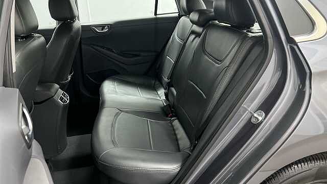 Hyundai IONIQ 1.6 h-GDi Premium Hatchback 5dr Petrol Hybrid DCT Euro 6 (s/s) (141 ps)