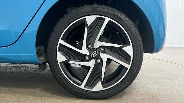 Hyundai i10 1.0 Premium Hatchback 5dr Petrol Manual Euro 6 (s/s) (67 ps)