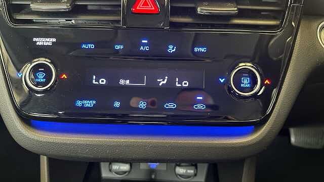 Hyundai IONIQ 1.6 h-GDi Premium Hatchback 5dr Petrol Hybrid DCT Euro 6 (s/s) (141 ps)