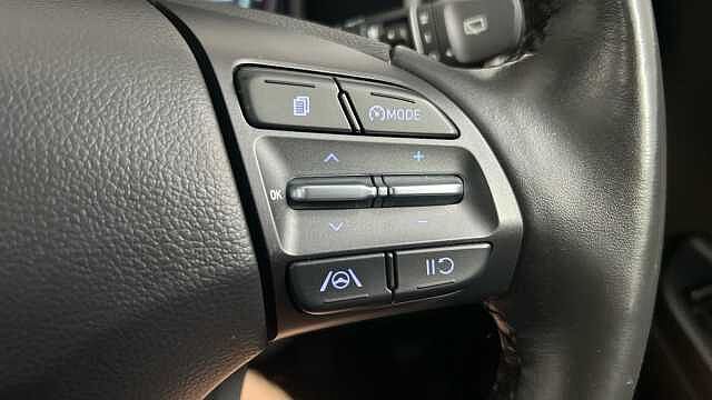 Hyundai KONA 1.0 T-GDi MHEV Ultimate SUV 5dr Petrol Hybrid Manual Euro 6 (s/s) (120 ps)