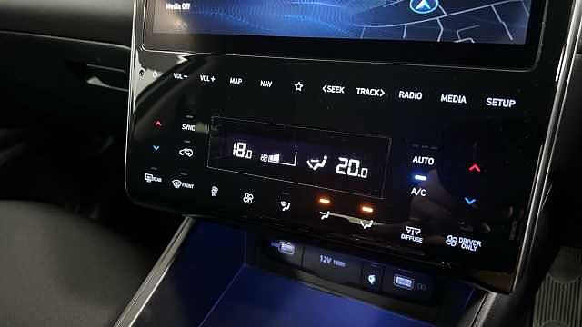 Hyundai TUCSON 1.6 h T-GDi Premium SUV 5dr Petrol Hybrid Auto Euro 6 (s/s) (230 ps)