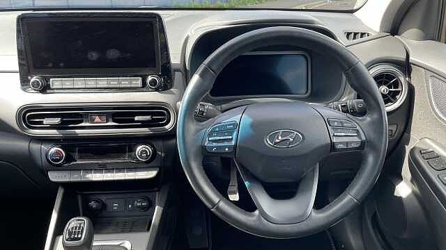 Hyundai KONA 1.0 T-GDi MHEV Premium SUV 5dr Petrol Hybrid Manual Euro 6 (s/s) (120 ps)