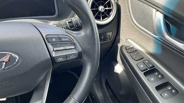 Hyundai KONA 1.0 T-GDi MHEV Premium SUV 5dr Petrol Hybrid Manual Euro 6 (s/s) (120 ps)