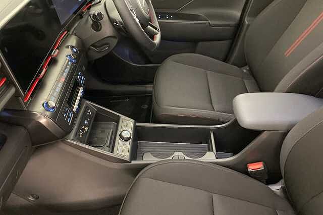 Hyundai KONA E (218ps) N Line Shimmering Silver