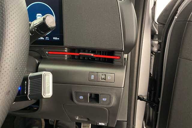 Hyundai KONA E (218ps) N Line Shimmering Silver