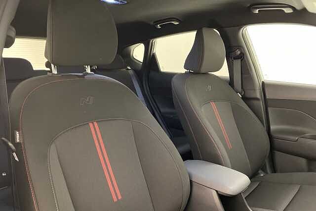 Hyundai KONA E (218ps) N Line Shimmering Silver