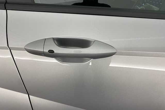 Hyundai KONA E (218ps) N Line Shimmering Silver