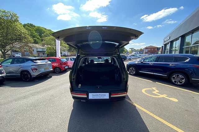 Hyundai Santa Fe Estate 1.6 TGDi Plug-in Hybrid Ultimate 5dr 4WD Auto