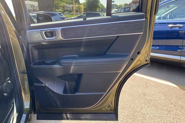 Hyundai Santa Fe Estate 1.6 TGDi Plug-in Hybrid Ultimate 5dr 4WD Auto