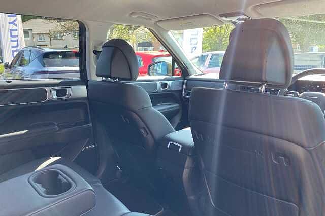 Hyundai Santa Fe Estate 1.6 TGDi Plug-in Hybrid Ultimate 5dr 4WD Auto