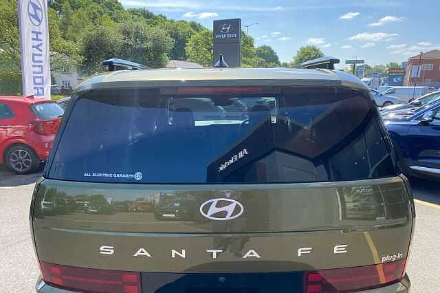 Hyundai Santa Fe Estate 1.6 TGDi Plug-in Hybrid Ultimate 5dr 4WD Auto