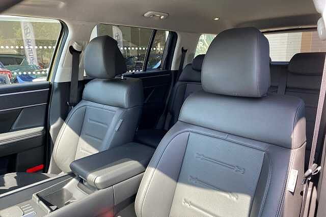 Hyundai Santa Fe Estate 1.6 TGDi Plug-in Hybrid Ultimate 5dr 4WD Auto