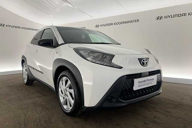 Toyota AYGO X 1.0 VVT-i (71bhp) Pure White