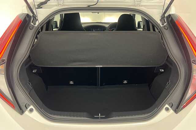 Toyota AYGO X 1.0 VVT-i (71bhp) Pure White