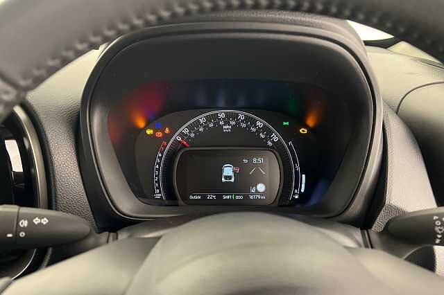 Toyota AYGO X 1.0 VVT-i (71bhp) Pure White