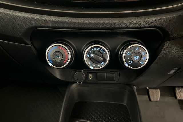 Toyota AYGO X 1.0 VVT-i (71bhp) Pure White