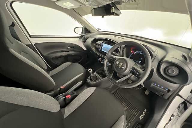 Toyota AYGO X 1.0 VVT-i (71bhp) Pure White