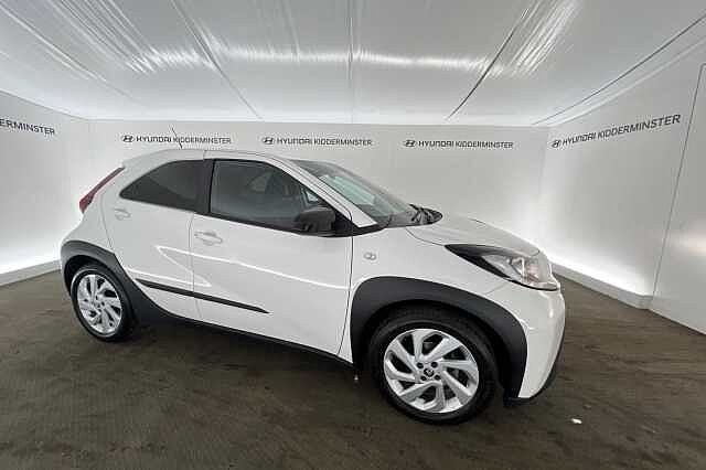 Toyota AYGO X 1.0 VVT-i (71bhp) Pure White