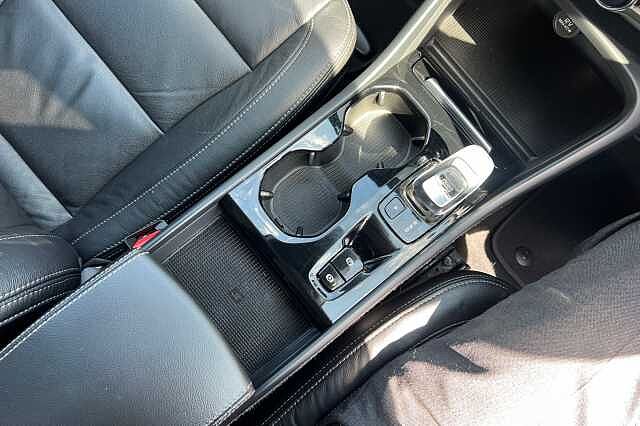 Volvo XC40 SUV 1.5 T5 262bhp Inscription Plug-in Hybrid