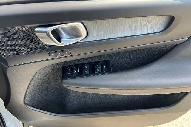 Volvo XC40 SUV 1.5 T5 262bhp Inscription Plug-in Hybrid