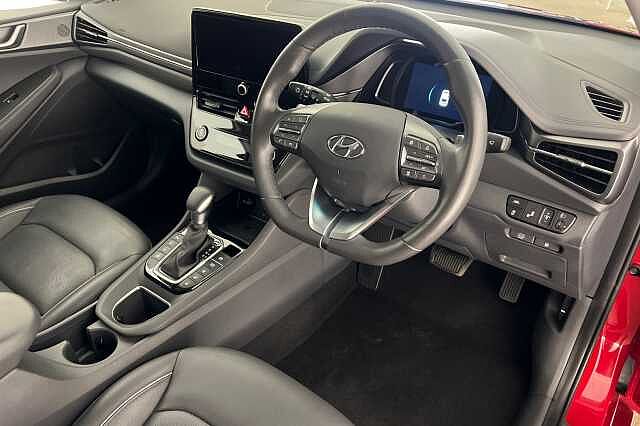 Hyundai IONIQ 1.6 GDi Hybrid Premium SE 5dr DCT