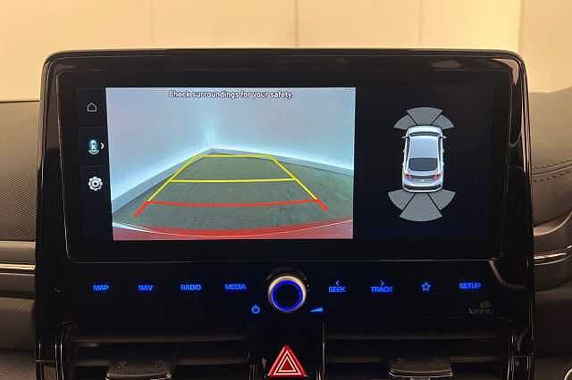 Hyundai IONIQ 1.6 GDi Hybrid Premium SE 5dr DCT
