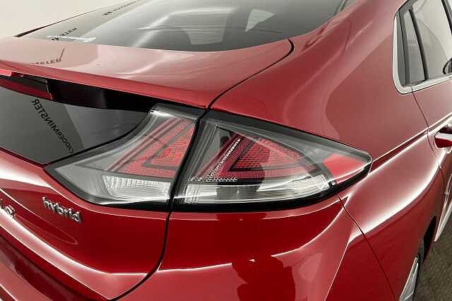 Hyundai IONIQ 1.6 GDi Hybrid Premium SE 5dr DCT