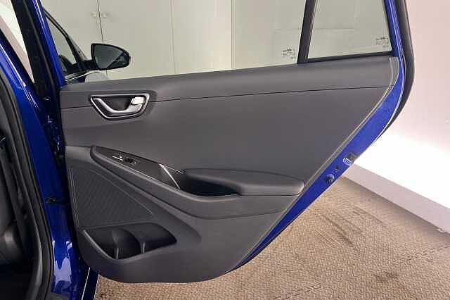 Hyundai IONIQ 1.6 GDi Hybrid Premium SE 5dr DCT