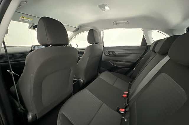 Hyundai I20 1.0T GDi 48V MHD SE Connect 5dr DCT Phantom Black