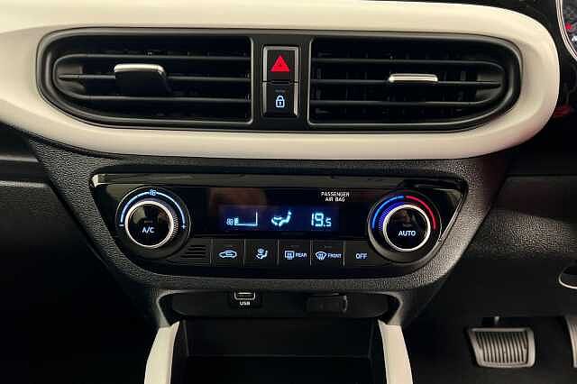 Hyundai i10 1.2 MPi Premium 5dr Auto