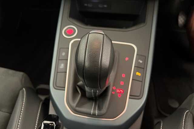 SEAT Arona 1.0 TSI 110 XPERIENCE Lux 5dr DSG