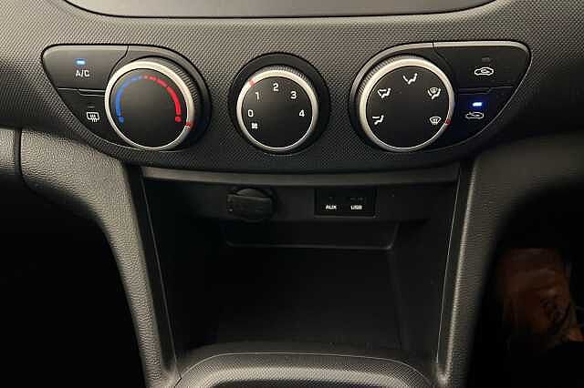 Hyundai i10 1.2 SE 5dr Auto