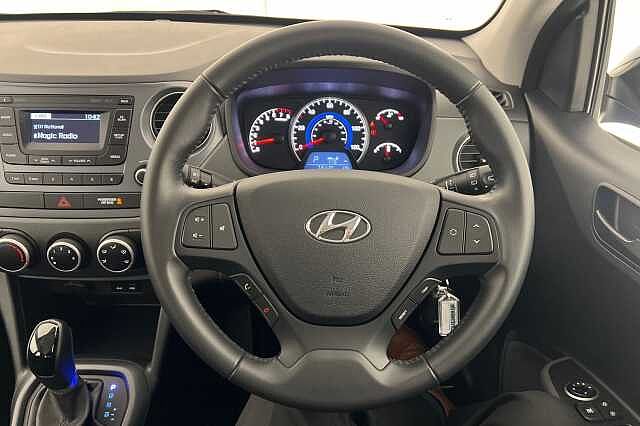 Hyundai i10 1.2 SE 5dr Auto